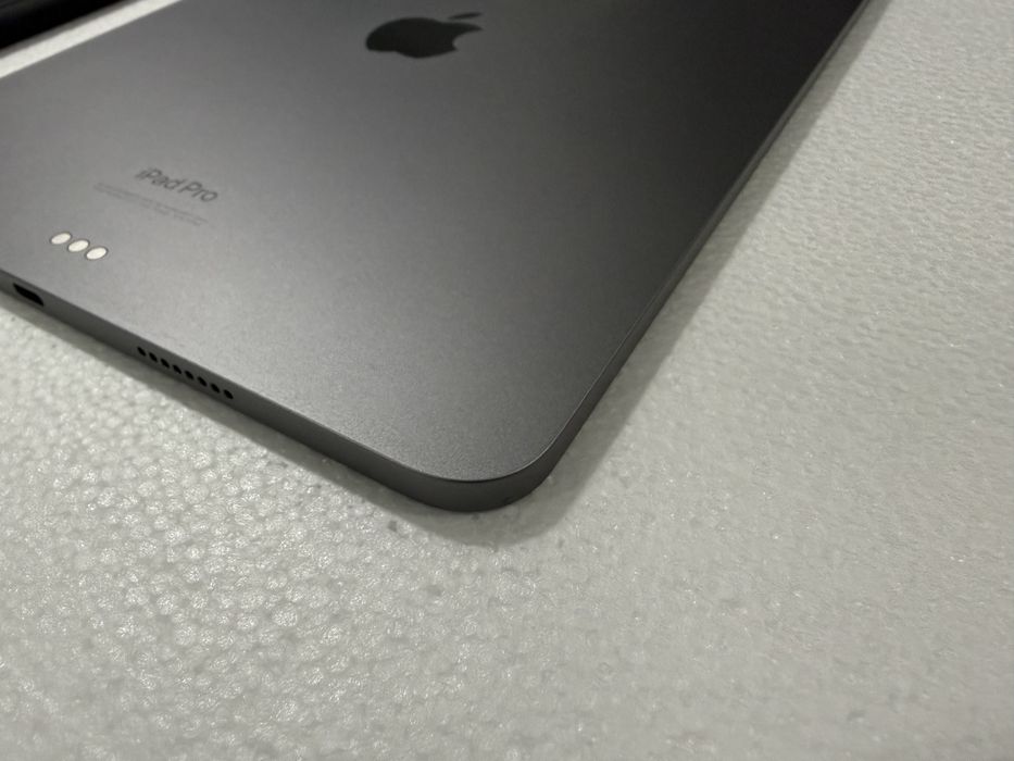 iPad Pro 11” (M2) 256GB Space Gray