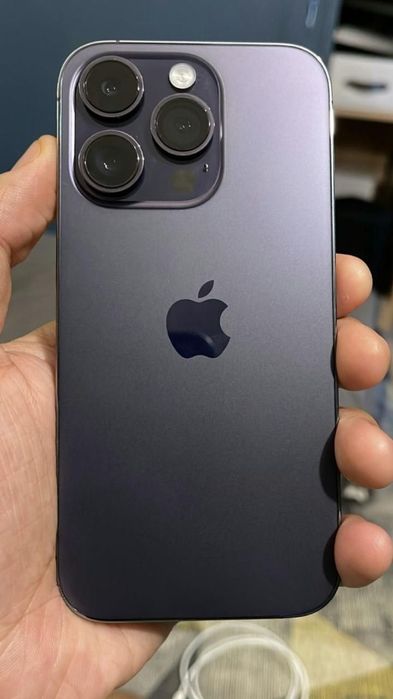 Iphone 15 pro цілий терміново