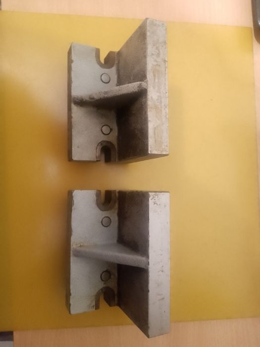 Уголки с координатного  шлифовального расточного станка Hauser