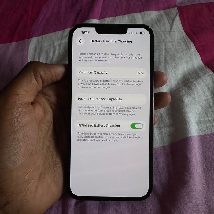 iPhone 13 128GB Verde | 97% Saúde da Bateria | Excelente Estado