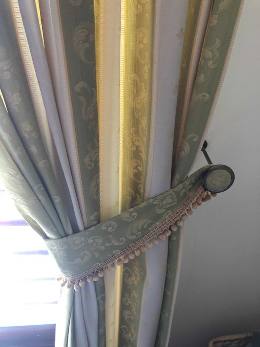 Conjunto de cortinados – Excelente estado