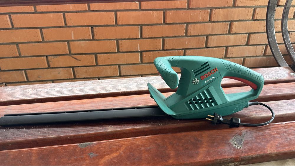 Кущоріз Bosch AHS-45-16