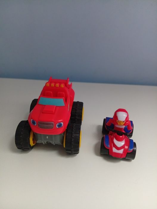 Blaze i raider zabawka auta