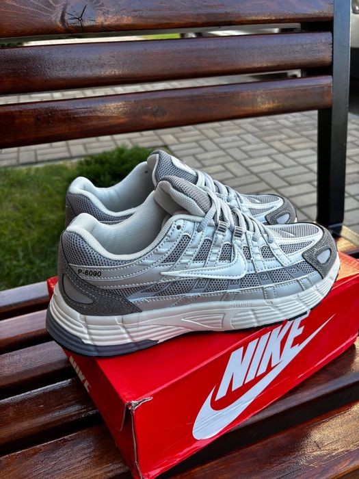 взуття nike p6000