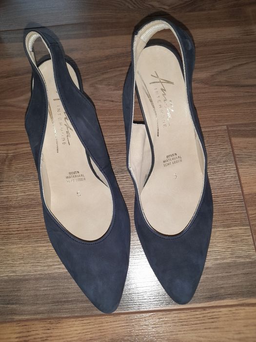 Buty na obcasir czułenka zamsz rozmiar 37