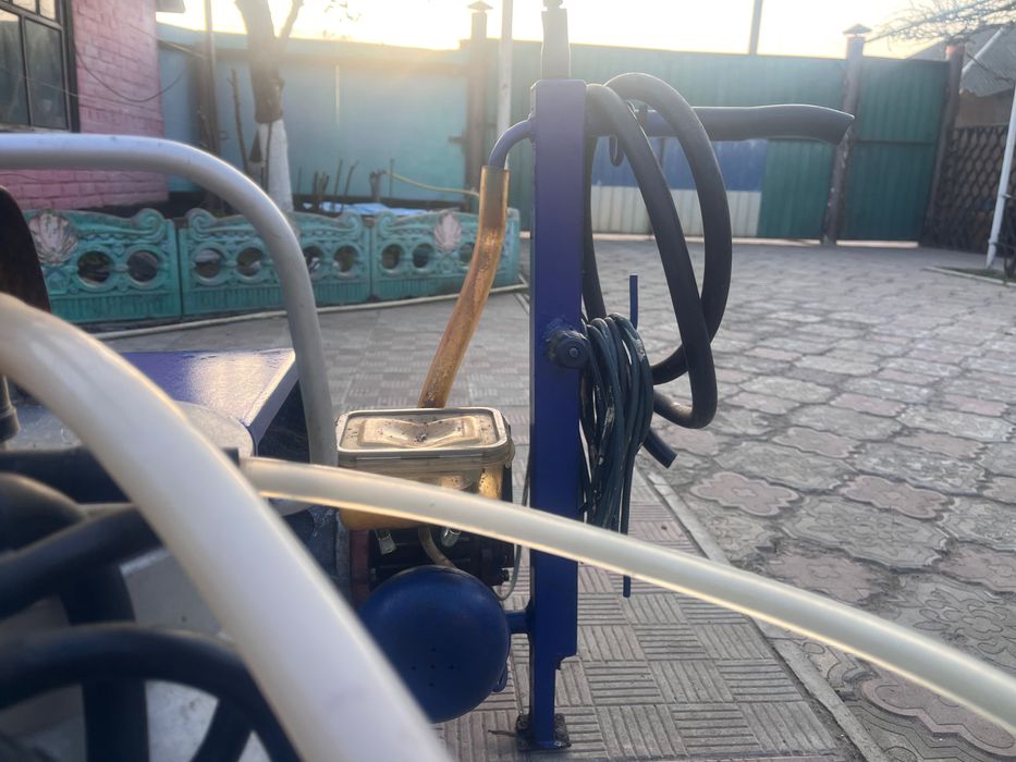 Продам доїльний апарат