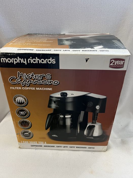 Ekspres do kawy Morphy Richards ze spieniaczem