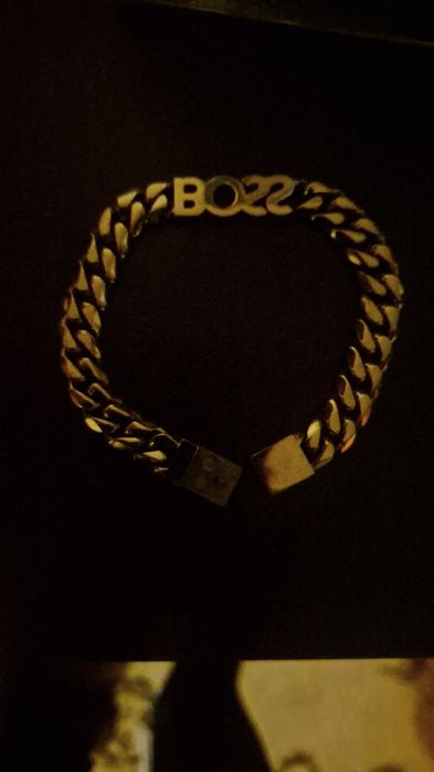 Pulseira Boss Dourada