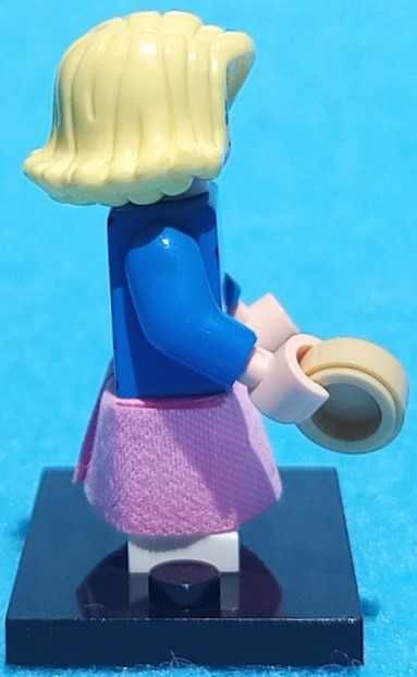 Eleven v1 (Stranger Things)64552623874050124