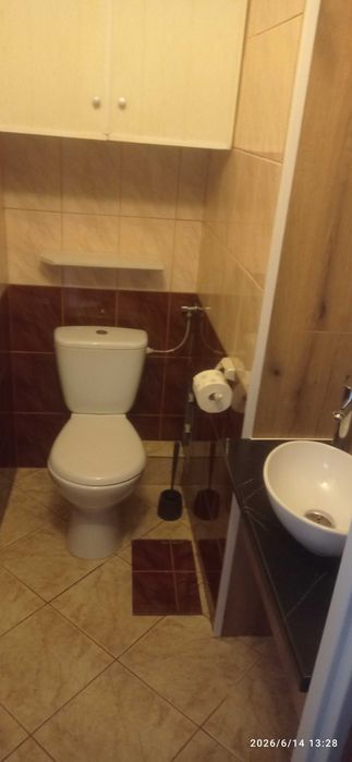 Wynajmę mieszkanie  4 pokoje - Widok 3