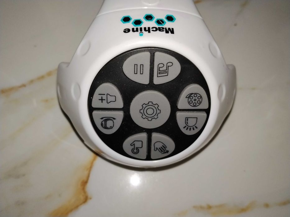 Interaktywny Robot IQ Future Machine