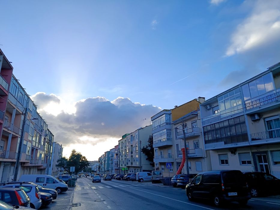 Excelente T2  totalmente remodelado,  Torre da Marinha  no  Seixal