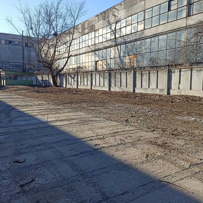 Продам производственное здание 2400 квм.