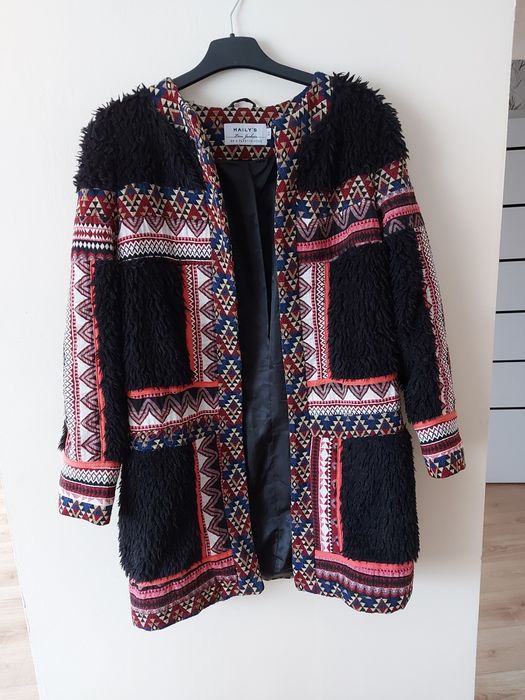 Hailys wzorzysty kardigan płaszczyk futerko baranek zara aztec