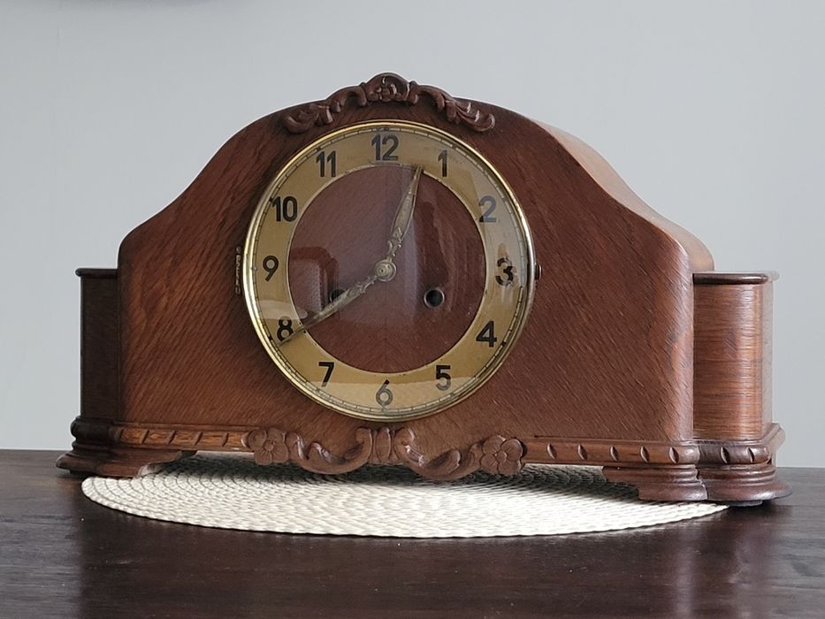 Stary zegar kominkowy