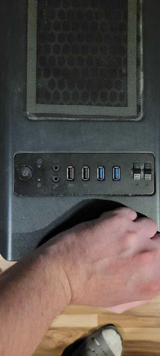 Komputer z Rtx 2060 plus dorzucam   GTX 1050  TI