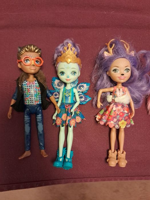 Vendo 8 bonecas ENCHANTIMALS BAIXA de preço!!!
