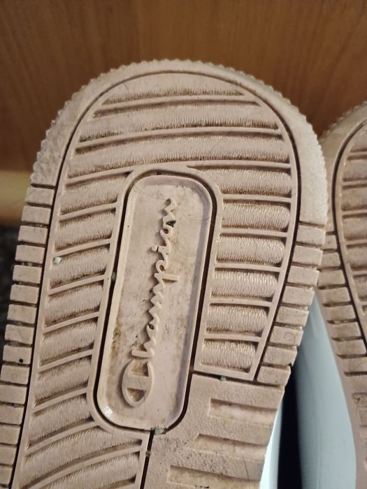 Buty champion 40