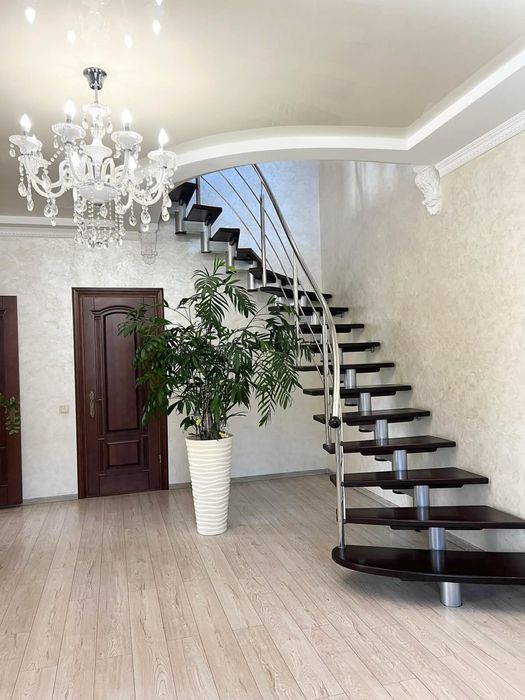 Продається будинок в Смиківцях