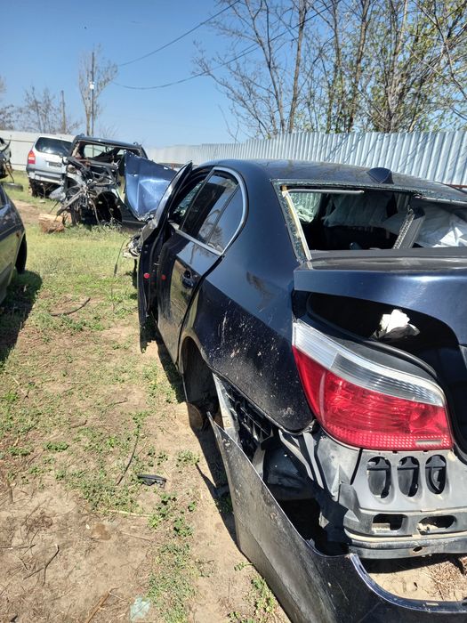 Розборка запчасти шрот Бмв е60 2006р 2.5б