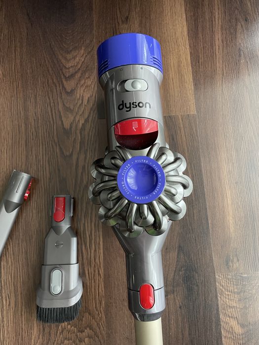 Odkurzacz Dyson V8