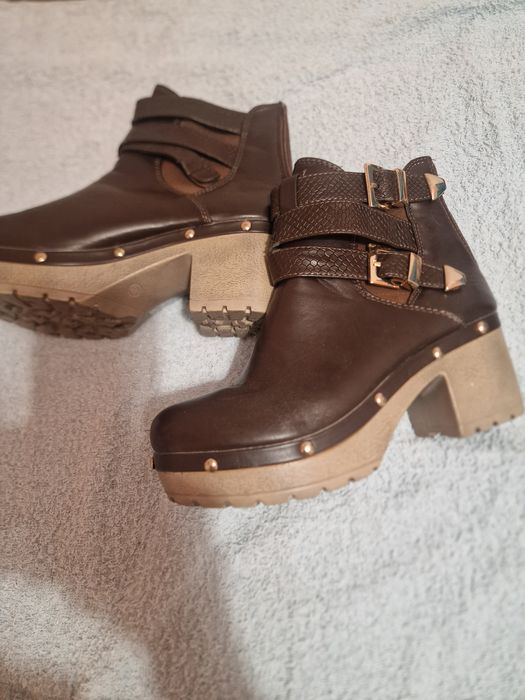 Vários Botins  N 37/38