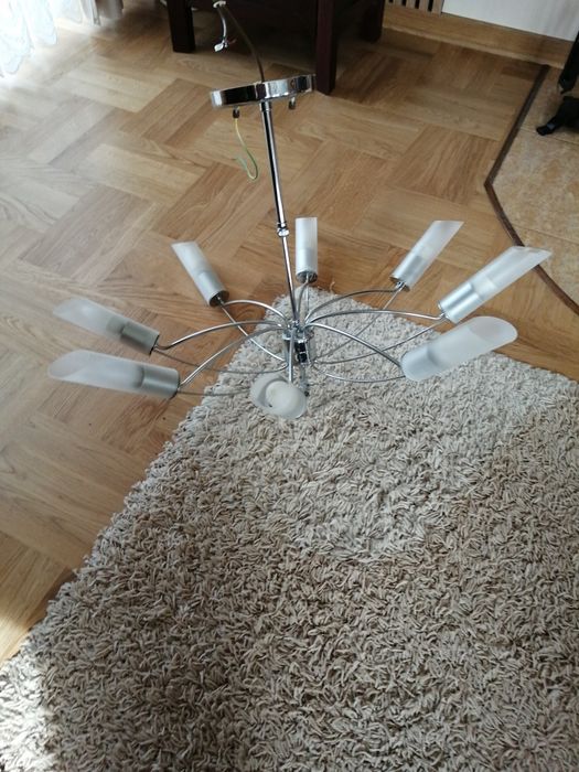 Sprzedam dwa żyrandole