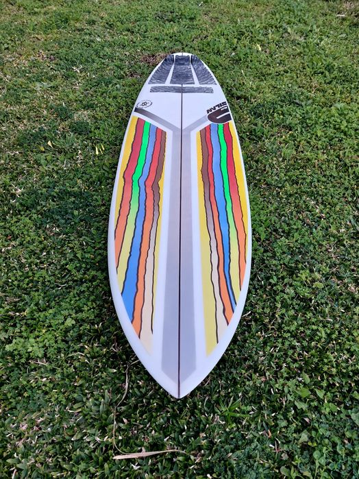Prancha de surf Dylan Longbottom modelo Twin Pin 6'6'' 39,5L