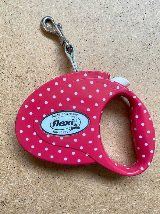 Поводок-рулетка для собак Flexi