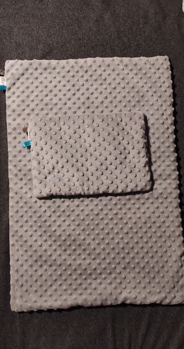 Komplet kołderka i poduszka