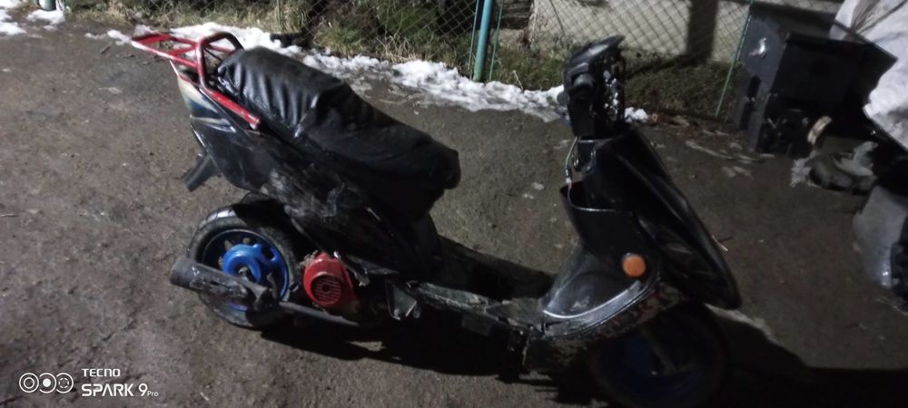 Продам скутер Fada jog 80.
