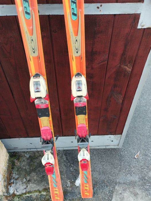 Sprzedam narty z butami