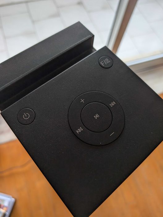 Coluna LG XBOOM RL3 - 130W High-Res c/ Comando Original