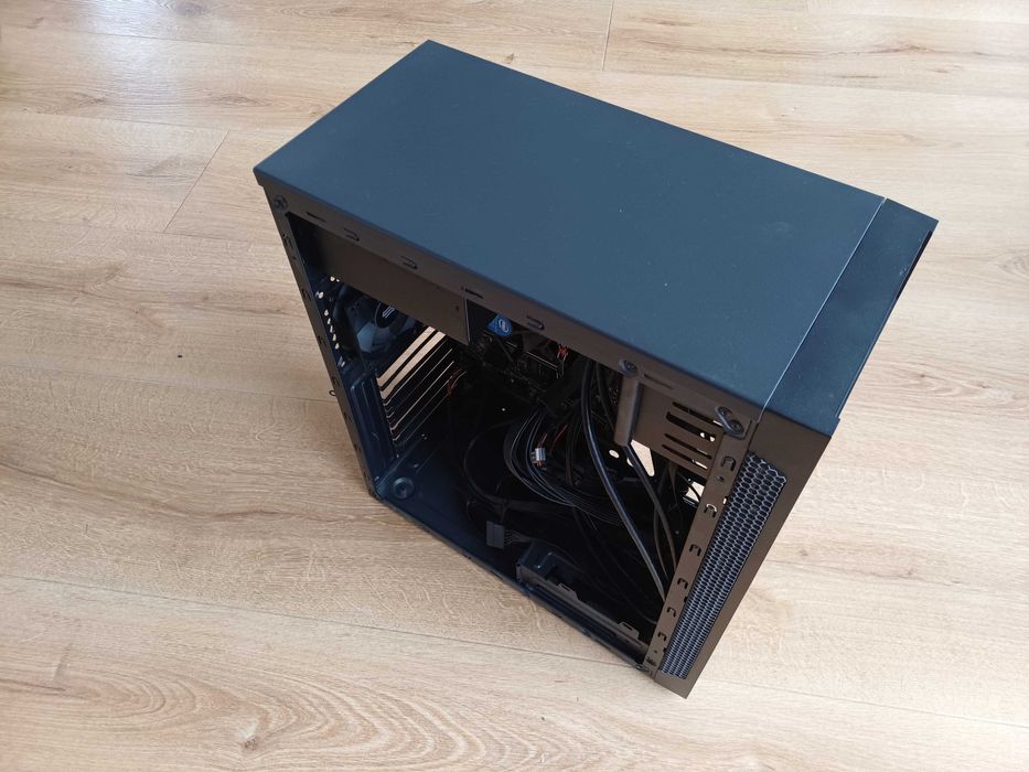 Komputer stacjonarny – kompletny, dopracowany zestaw gotowy do pracy