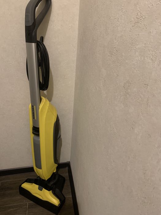 Пилосос миючий на дроті Karcher