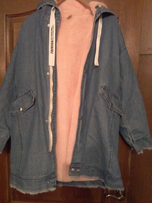 Молодёжная, джинсовая, утеплённая куртка 50р.