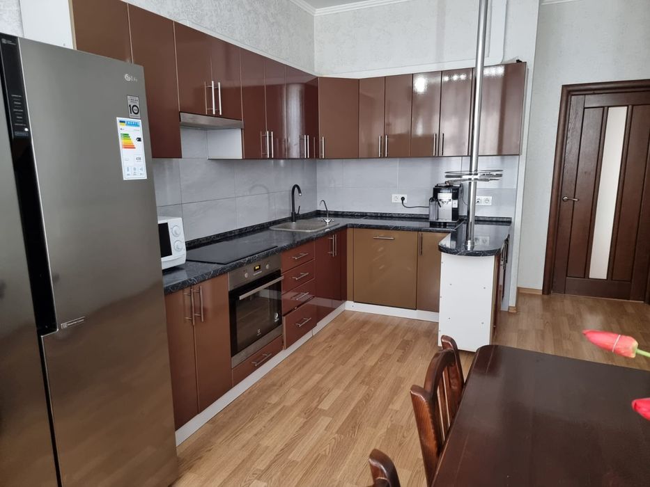 Продам 3 кімнатну квартиру Бровари Зелений кватал