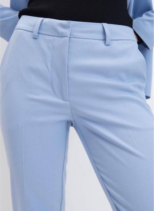 Класичний брючний костюм Mohito