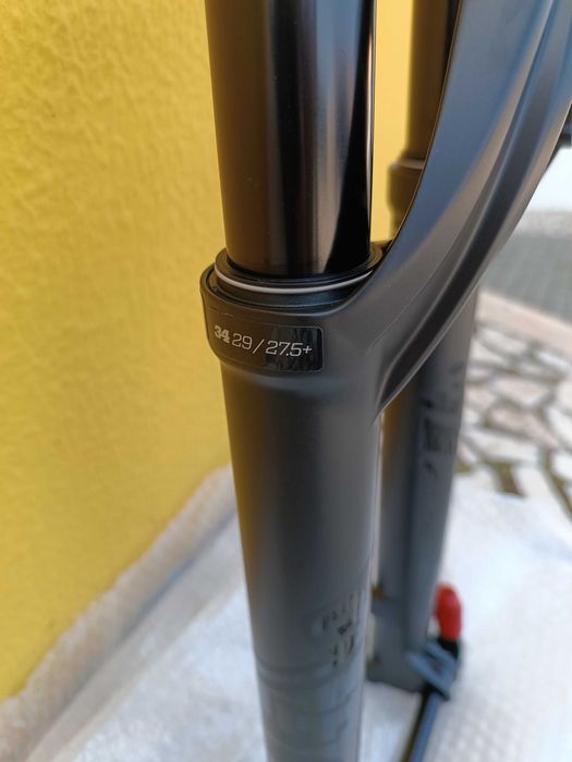 Suspensão Fox 34 Rhythm 130mm