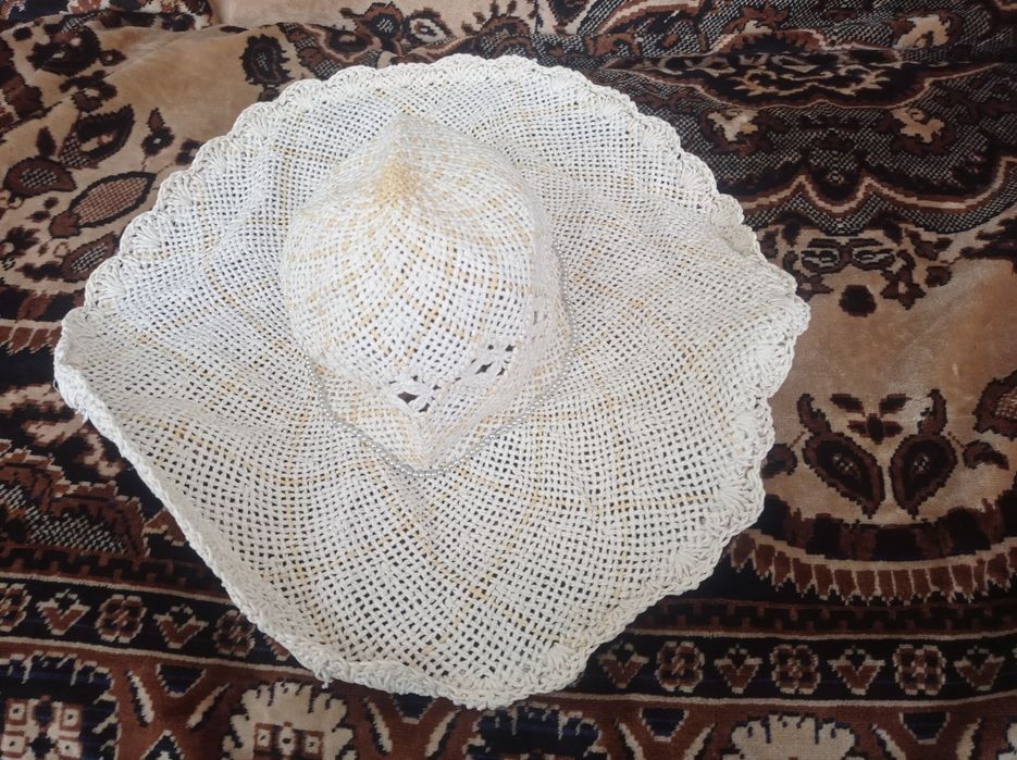 Красивая летняя шляпа