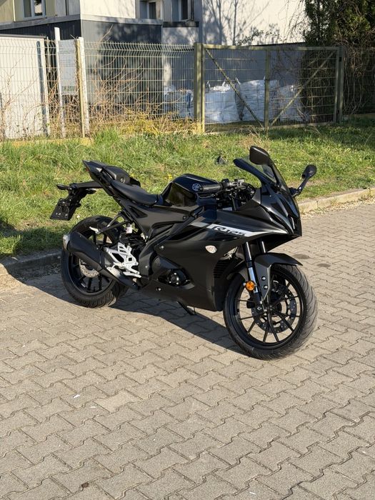 Yamaha R125 salonowe z polski bezwypadkowe  ok1400km  przebiegu