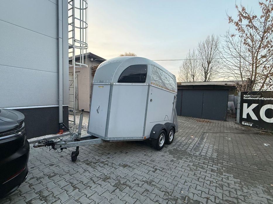 Boeckmann Duo  Böckmann Duo – przyczepa do przewozu 2 koni DMC 2400 bardzo dobry stan
