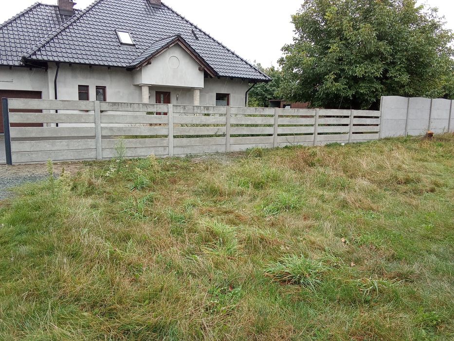 Płot betonowy ..