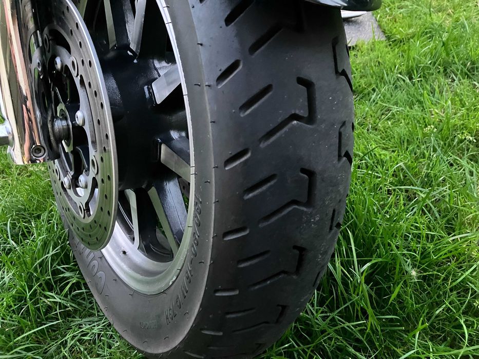 Yamaha XV1700 Road Star.