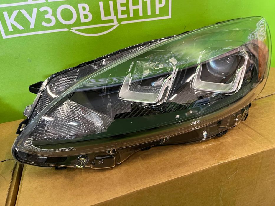 Фара левая + правая Ford Escape/Kuga mk4 2020-2024 фари фары З ДХО!