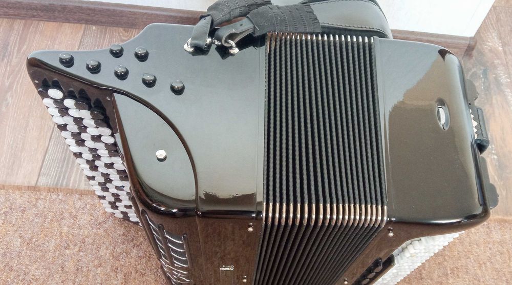 Akordeon Bugari 550 ars/c - świetny stan!