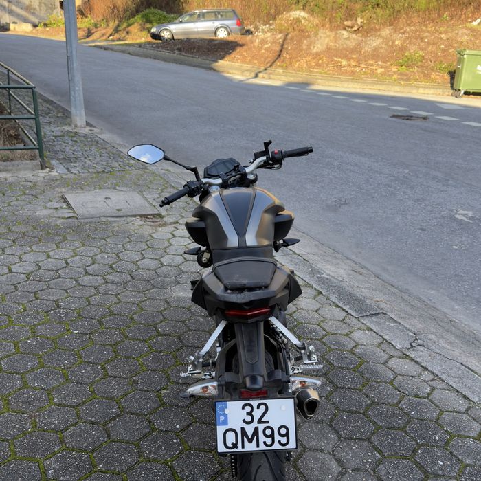 Yamaha mt 125 (negociavel)