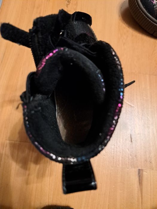 Sprzedam buty dla dziewczynki