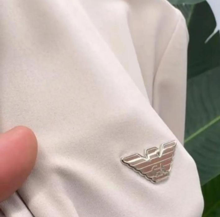 Armani S, M тонкий спортивний костюм соловічий