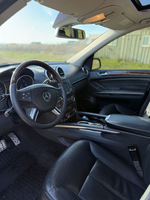 Срочно Mercedes Gl550